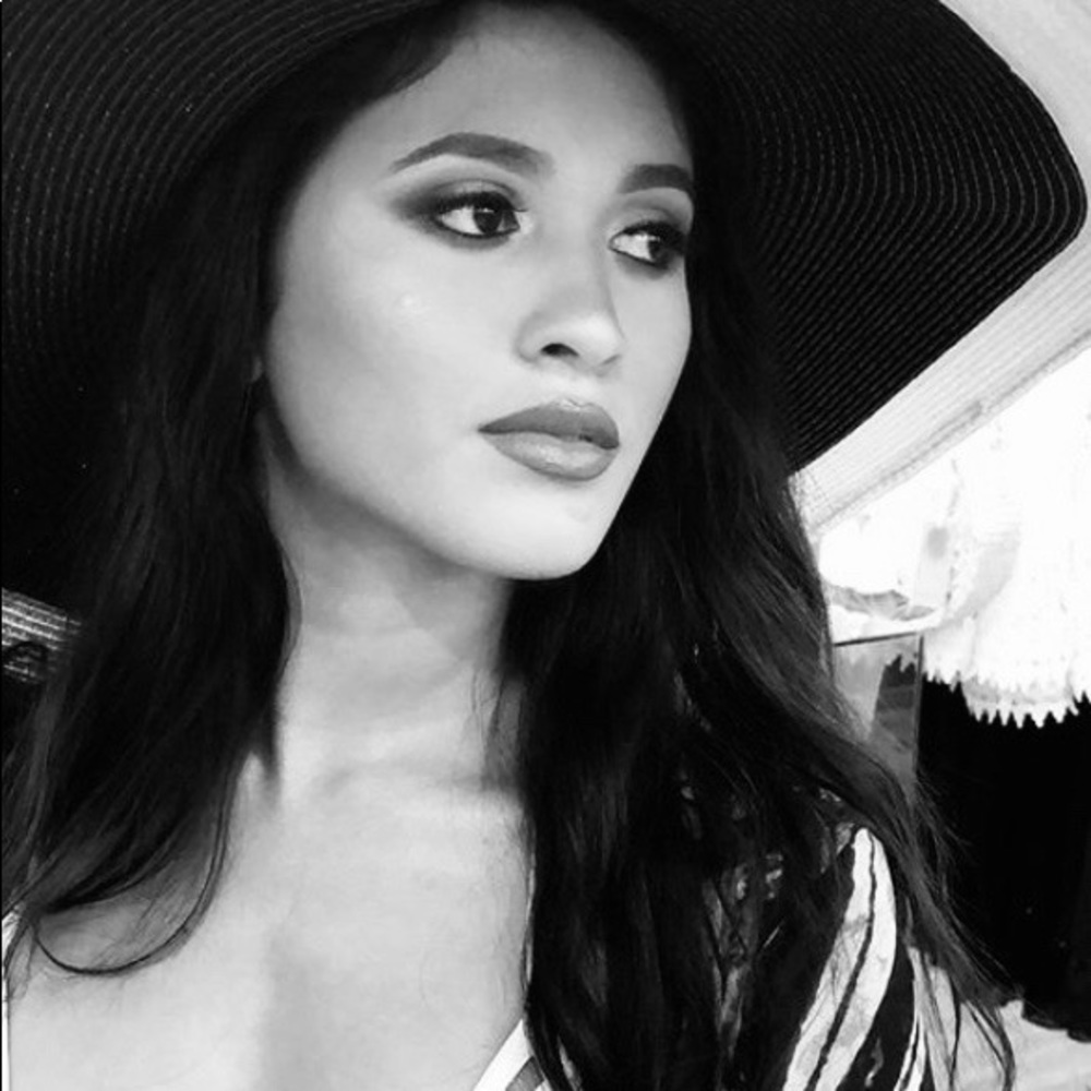 Meet your Posher, Kelly